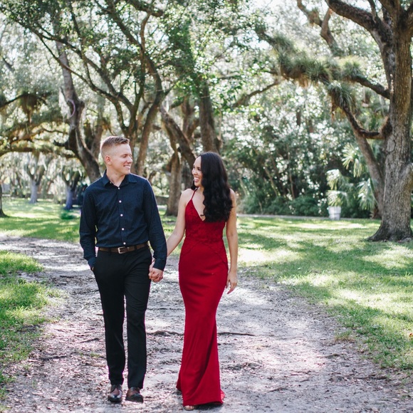 Lulus Dresses & Skirts - ♥️ Lulu’s Red Lace Backless Dress ♥️